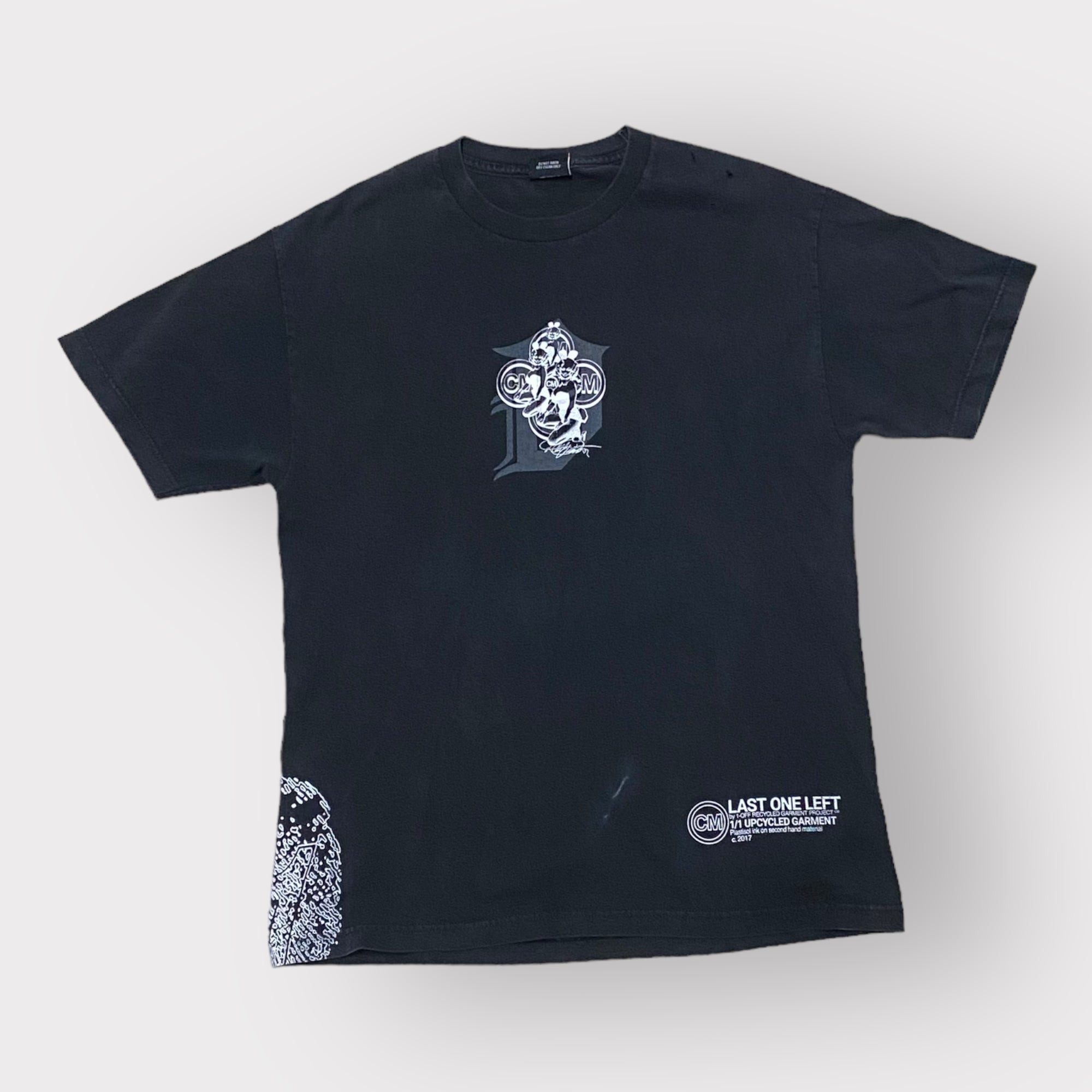 Black district t-shirt (L)