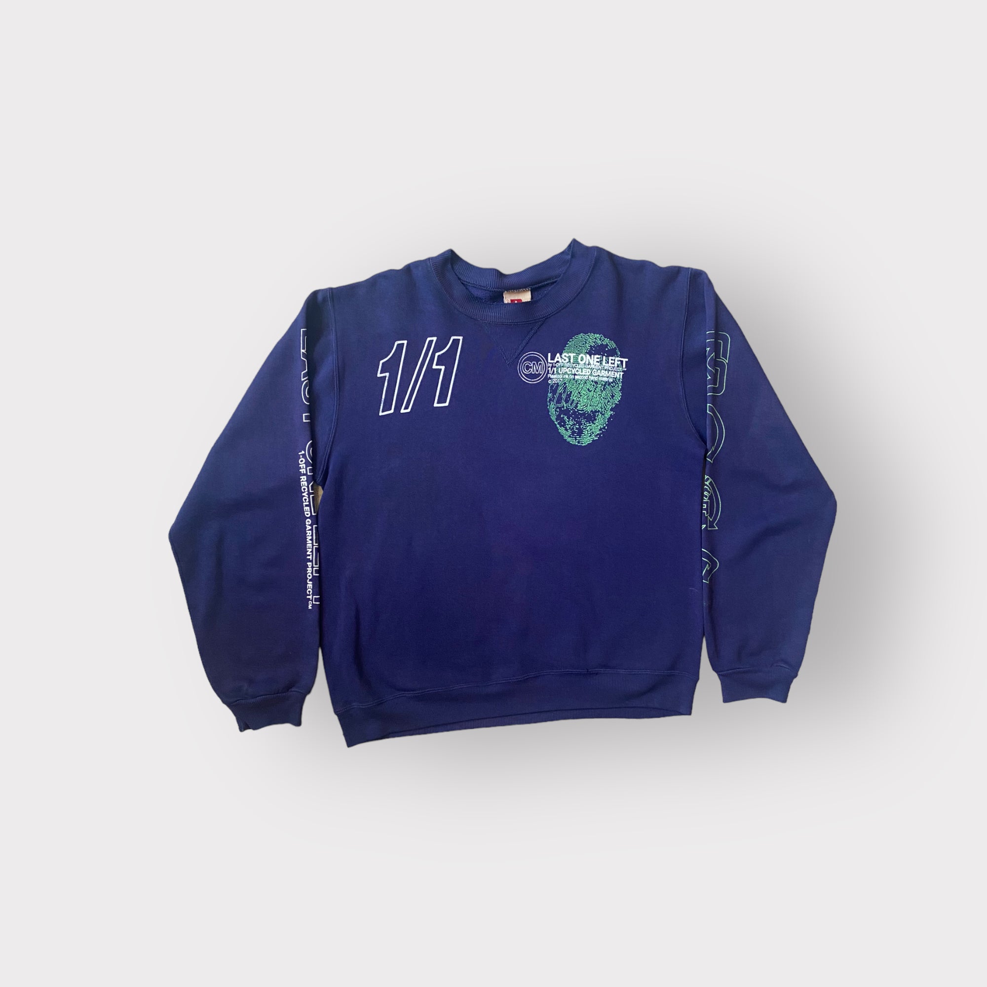 Navy crewneck 1 (S)