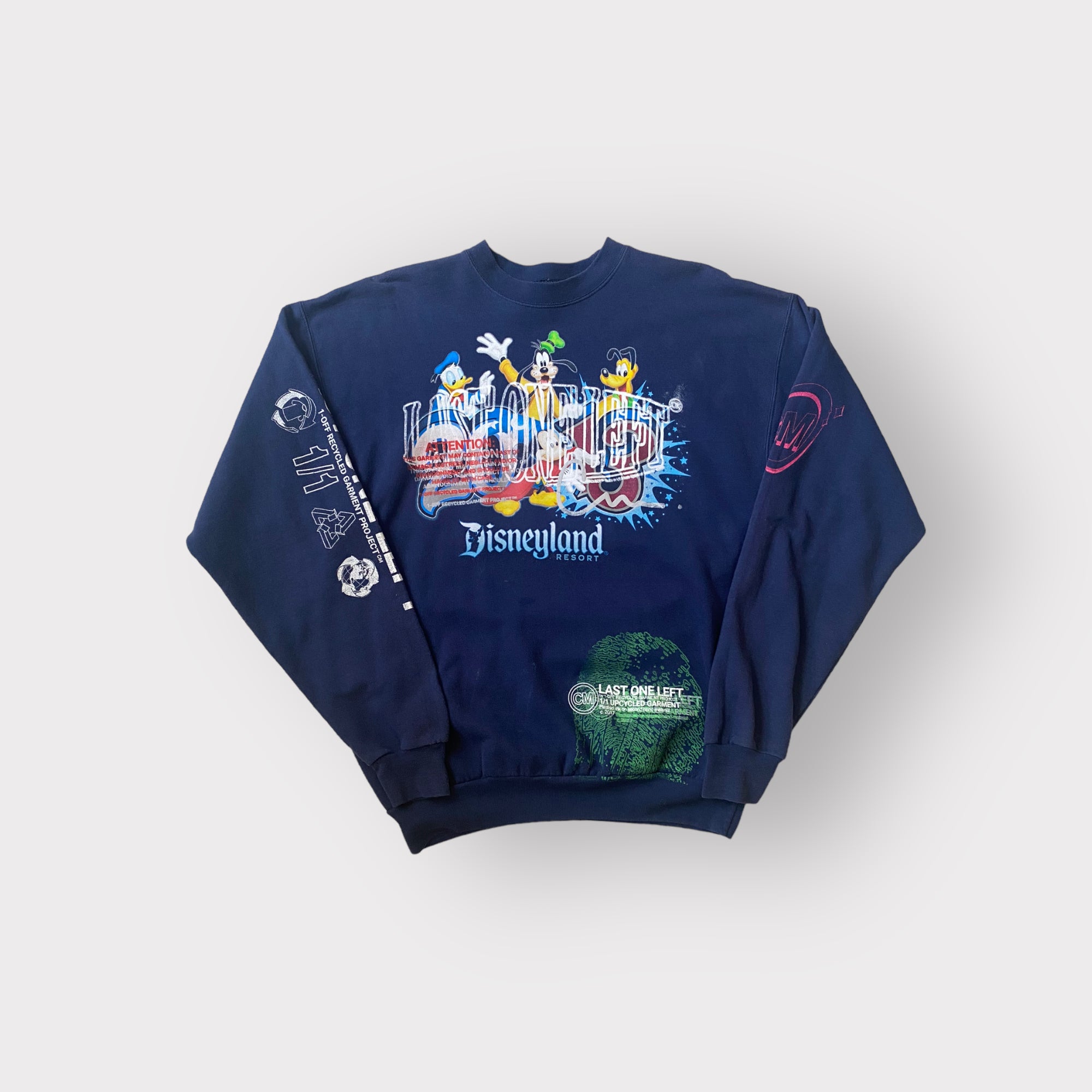 Navy crewneck (M/L)